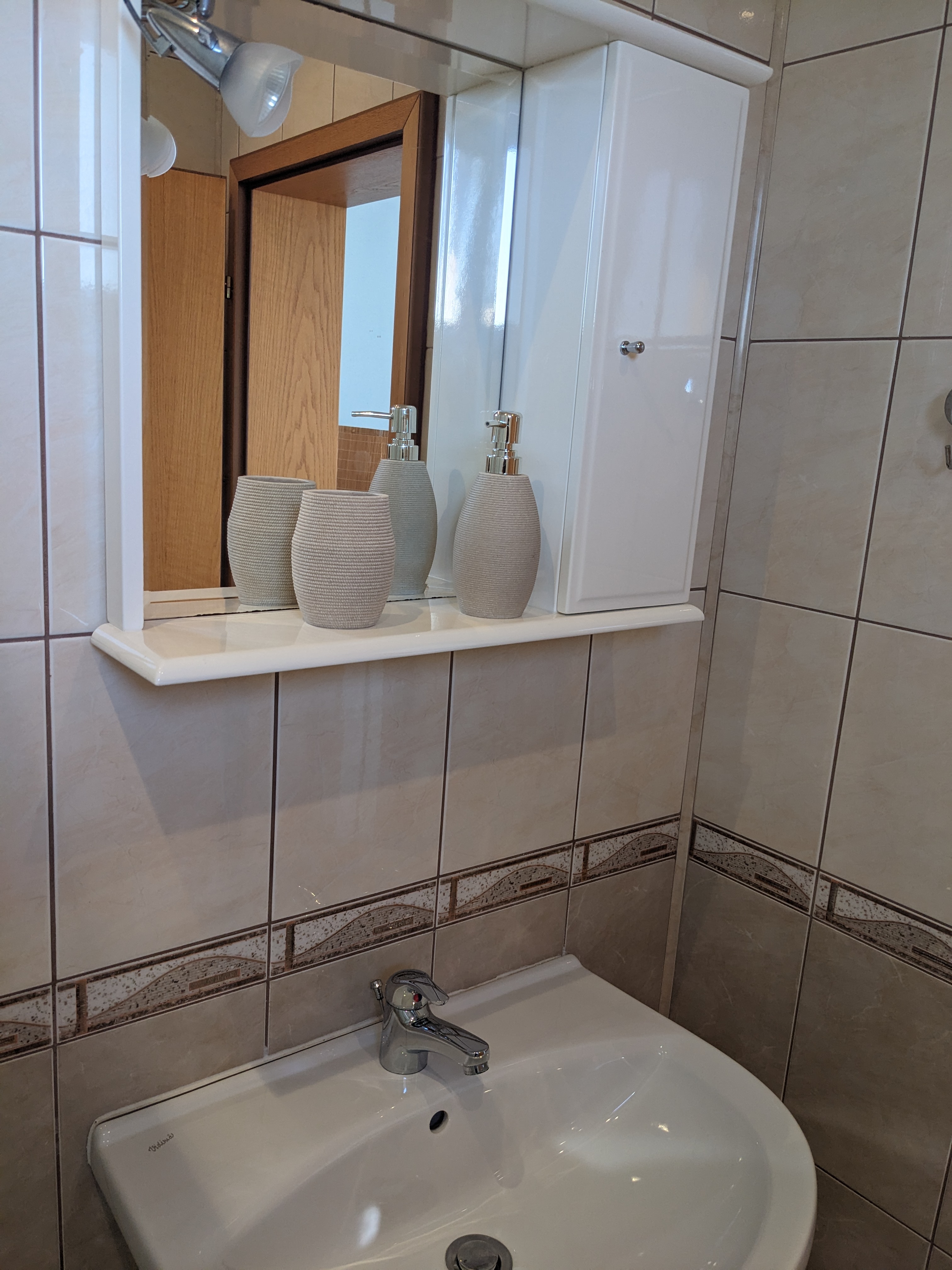 Ensuite bathroom mirror